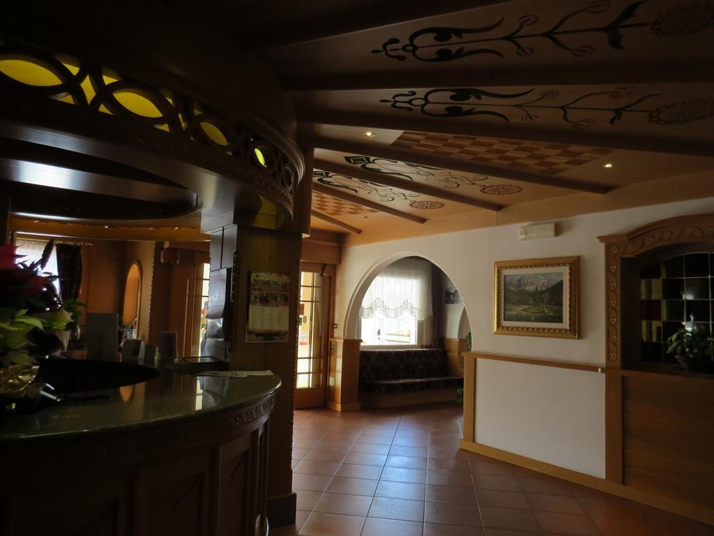 Hotel Cima Dodici Vigo di Fassa Dış mekan fotoğraf